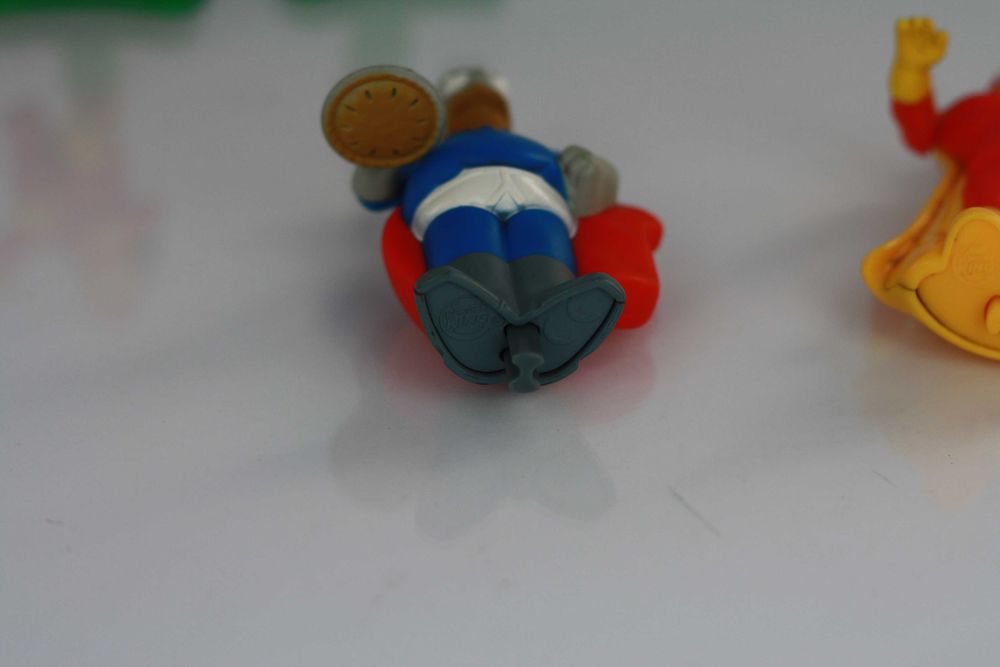 Figurki The Simpsons z Burger King 2002