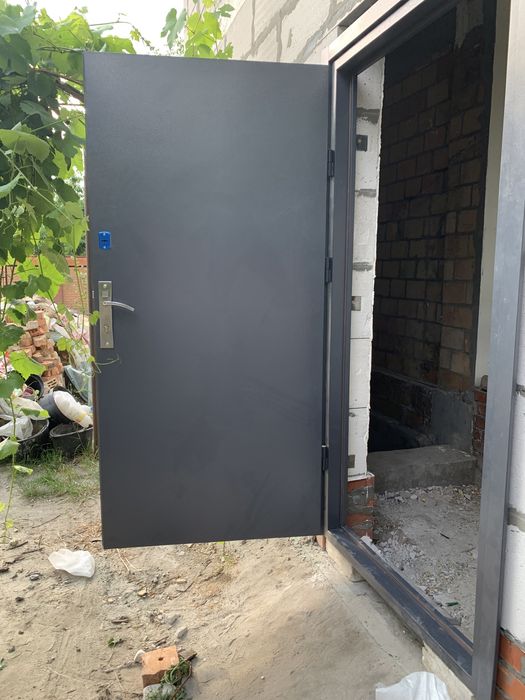 Двері утеплені металеві знижка - 40%