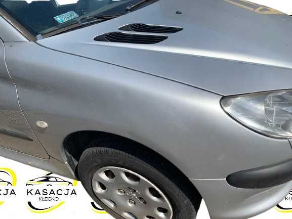 Błotnik prawy przód przedni Peugeot 206 ezr