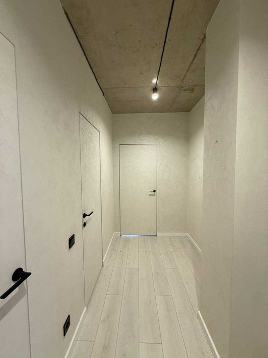 Оренда 2-кім. квартири з виглядом на парк Залізна Вода є 2 паркомісця