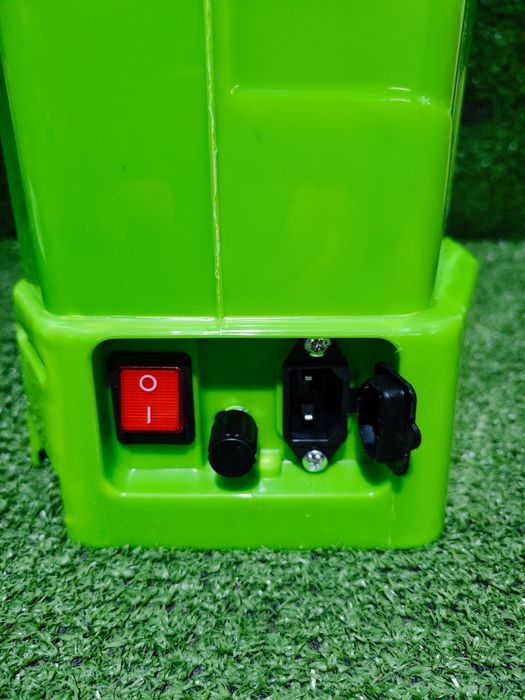 Опрыскиватель аккумуляторный Grunhelm 16 л