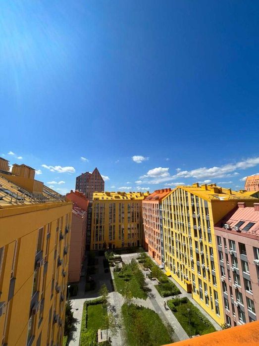 Оренда 3-кім квартири з терасою в ЖК Комфорт Таун, Березнева, 12