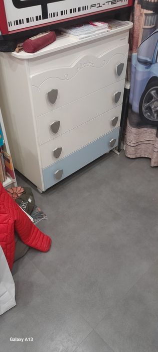 Vendo cama/berço bebé e comoda da marca Micuna