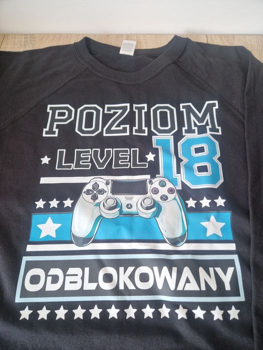 Bluza na 18stkę "level 18"