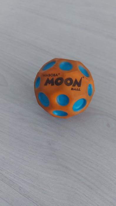 Moon ball м'ячик оригінал