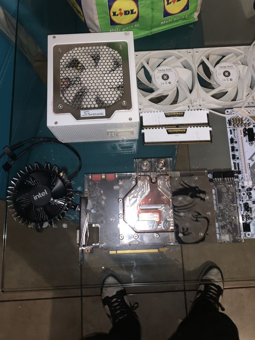 Vendo tudo ou troco64738332196482121