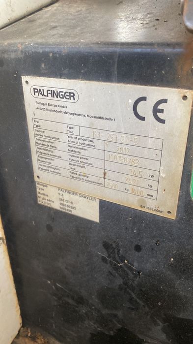 Wózek widłowy podwieszany, terenowy Palfinger. Moffett 2012 rok.3x3