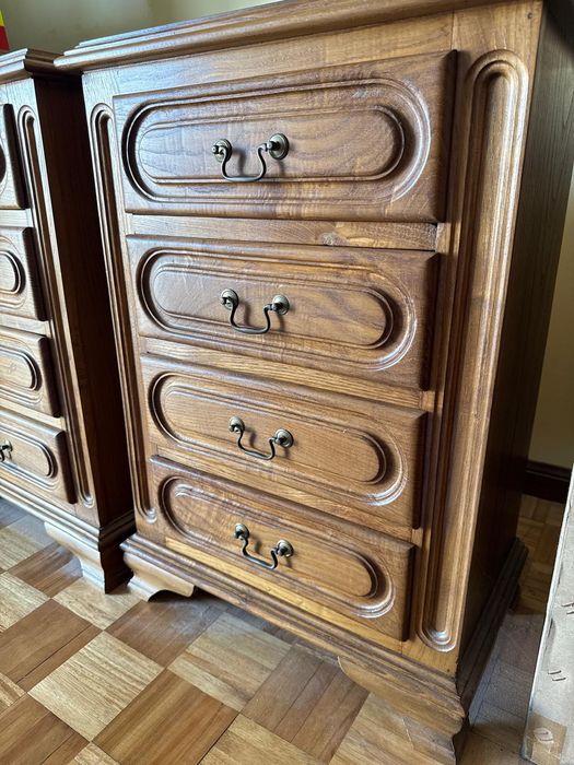 Conjunto de cómoda e mesinhas de cabeceira