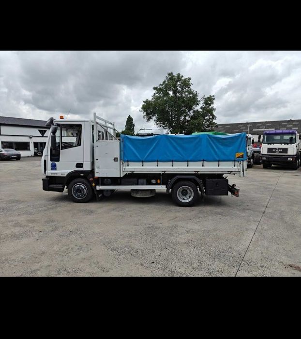 Camião basculante Iveco