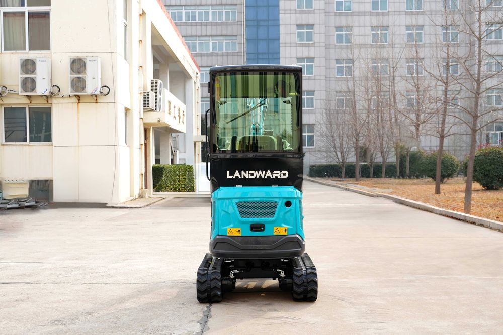 Mini Giratória LANDWARD XT18U 1800KG Motor Kubota