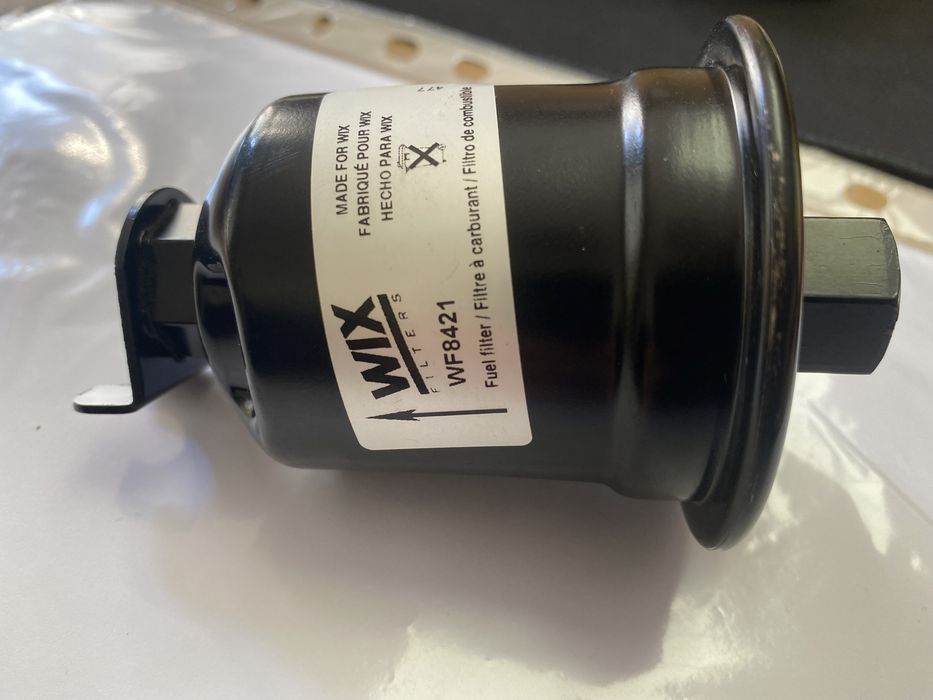 Фільтр паливний WIX WF8421