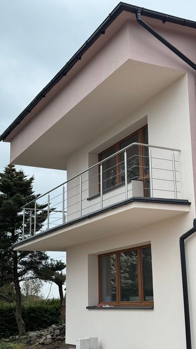 Balustrady nierdzewne podjazdy dla osób niepełnosprawnych