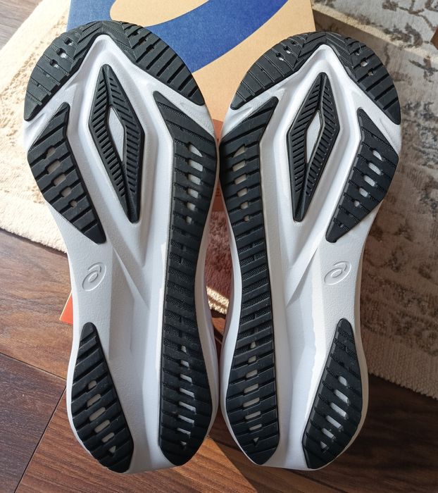 Asics versablast 4 rozmiar 45 do biegania.