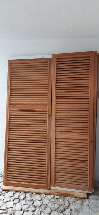 Portas / Portadas madeira MACIÇA venezianas respiráveis