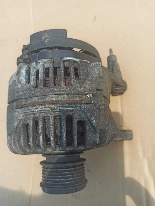 Alternator Vw Golf Passat b5 Audi a4 b6 b7 A6 C5 1.9 TDI AWX 90A