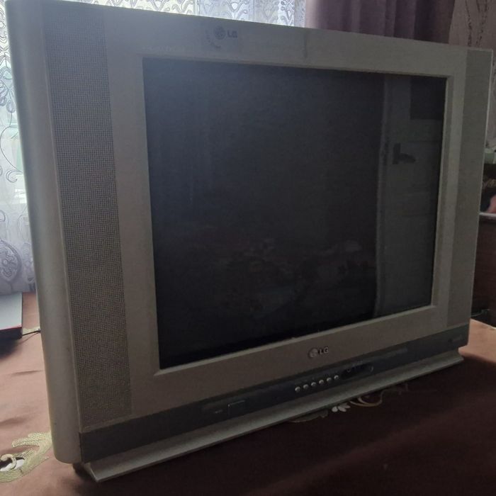 Телевізор LG 21 діагональ