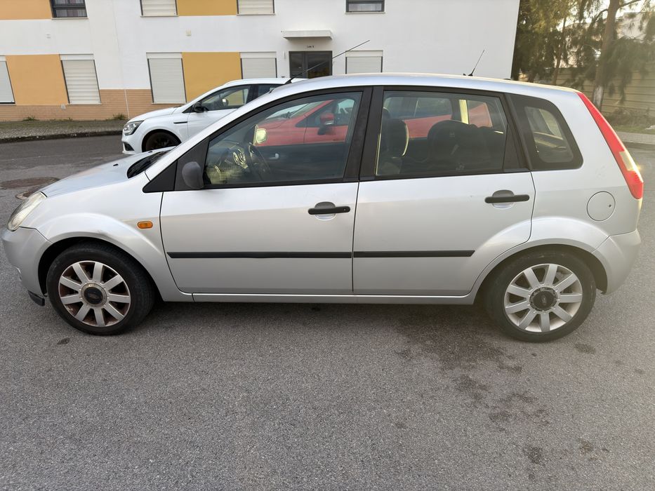 Ford Fiesta 1.2 Gasoline 2004