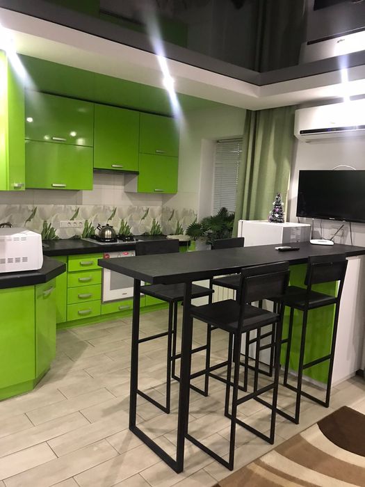 Погодинно на пр.Червоноі калини 4 почасовые апартаменты Маяковского 4а