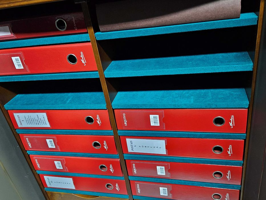 Móvel para dossiês