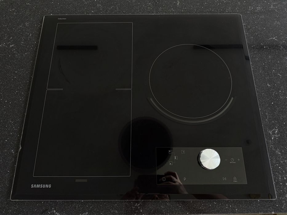 Płyta indukcyjna Samsung NZ63J9770EK/EO