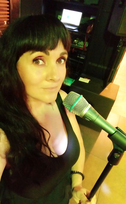 Ведуча Вашого свята