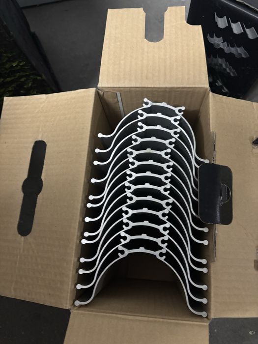 Garrafeira de aluminio