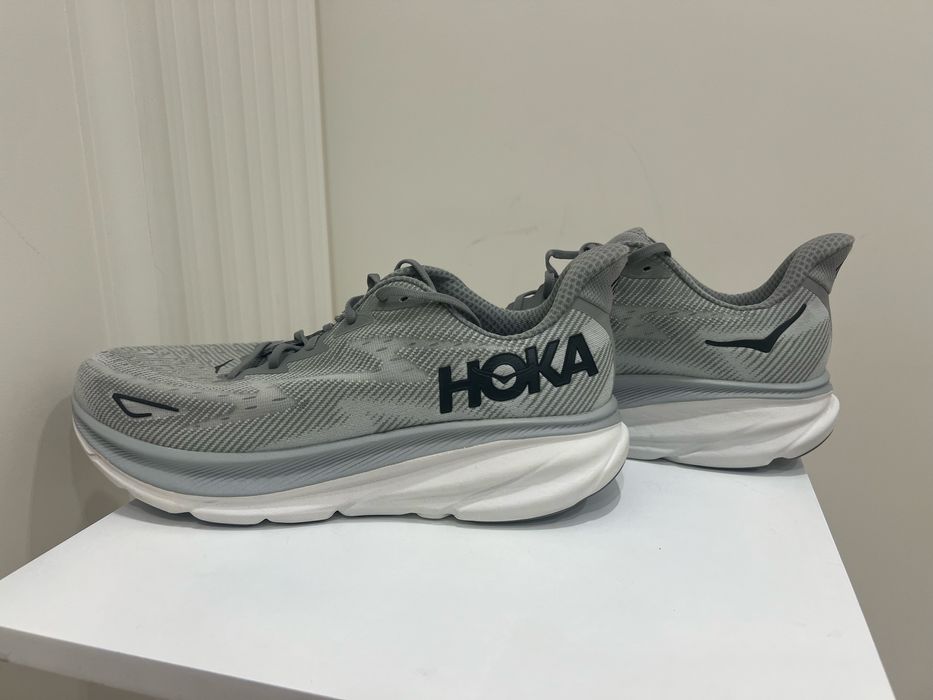 Кросівки Hoka Clifton 9
