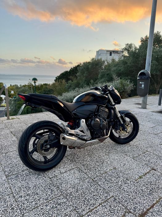 Honda Hornet CB600F All Black (2011) - Estado Irrepreensível