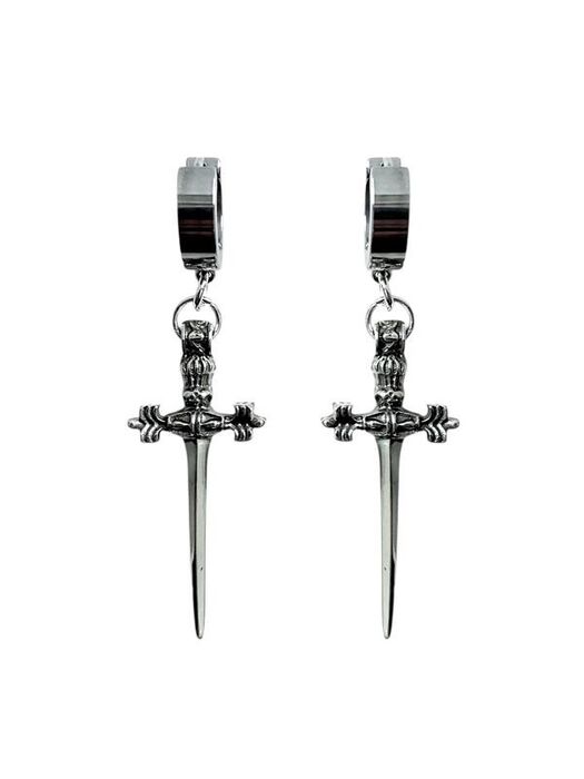 Сережки мечі клинки ножі лицар середньовіччя кольчуга