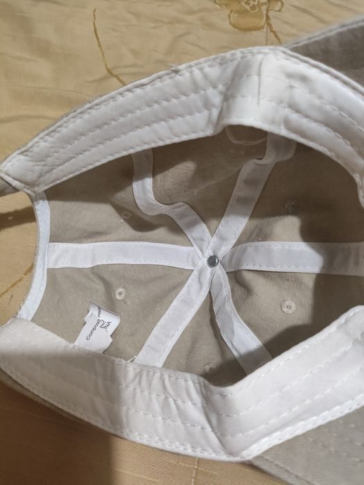 Chapéu feminino novo.