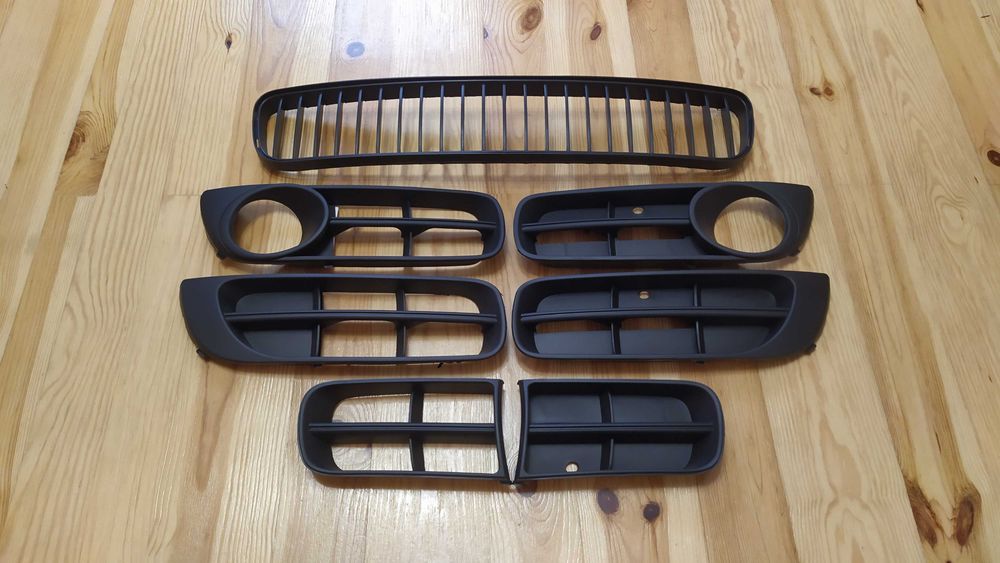 Решетка Заглушка в бампер SuperB,Octavia A7,Octavia A5,Tour,Fabia,Audi