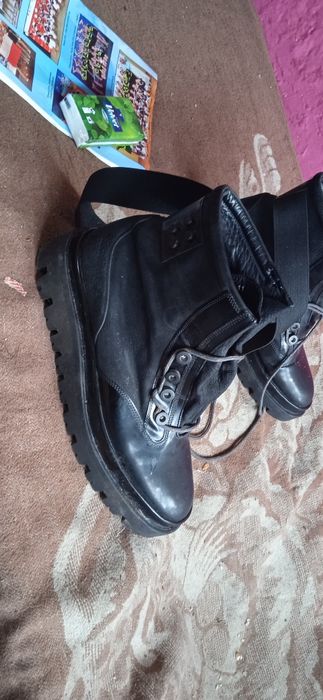 Czarne buty   wysokie