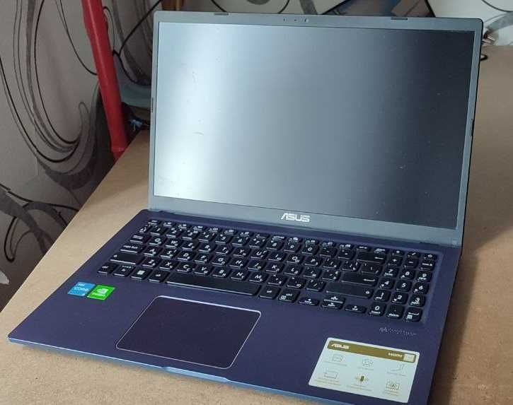 Ноутбук ASUS X515EP