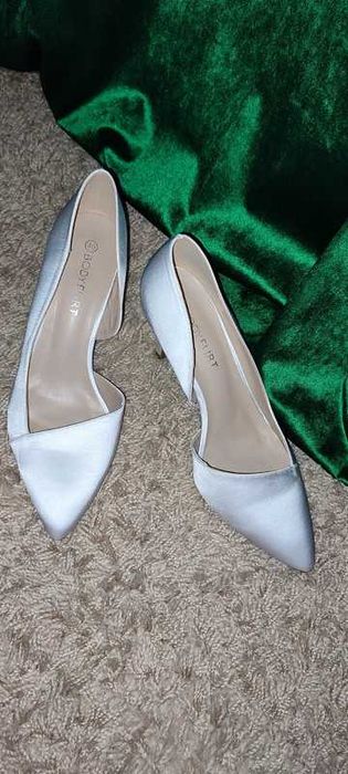 Szpilki satynowe 40 ślubne białe