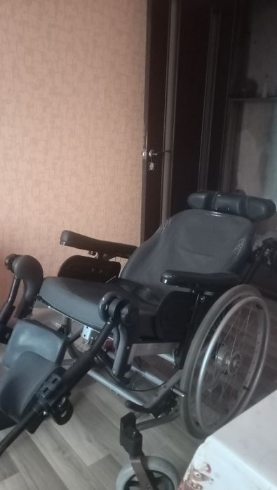 Инвалидная коляска