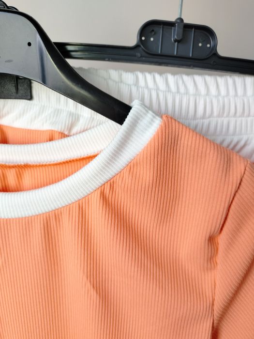 Komplet wiosenny prążek bluzka spodnie prosta nogawka r.uni