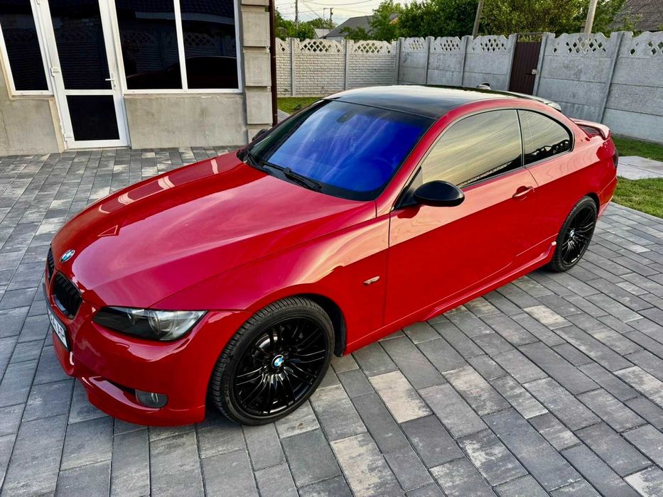 BMW 3 Series 2007 E92  •  325i AT (218 к.с.) xDrive  •  Base