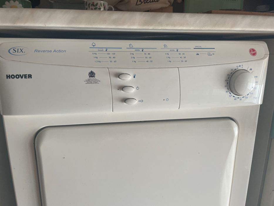 Máquina secar roupa