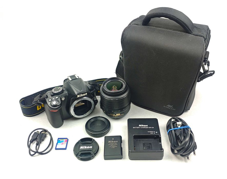 Дзеркальний фотоапарат Nikon D3100 18-55mm 32Gb + сумка (Пробіг 8419)