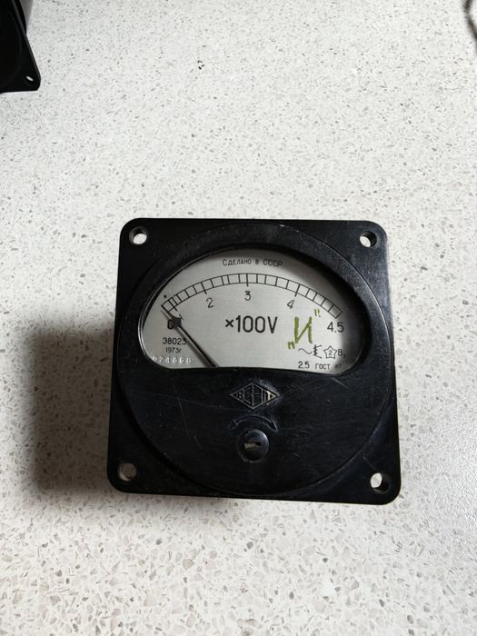 вольтметр э 8023