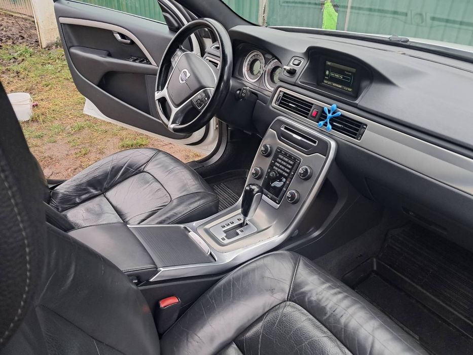 VOLVO V70 2012 VIN YV1BW84ABC1240658 фото оголошення 7 з 12