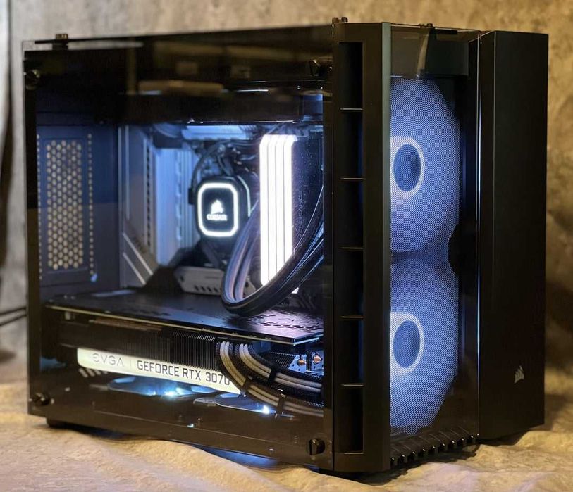 Desktop Corsair Crystal  - Máquina para Designers