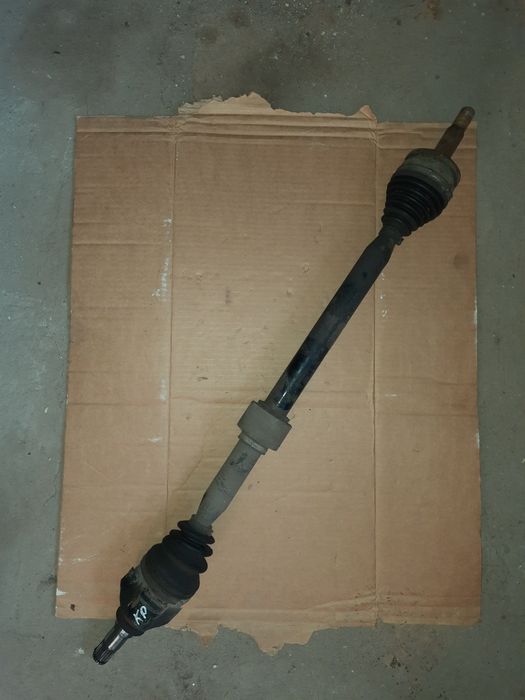 Полуось Toyota Corolla 150 правая в сборе