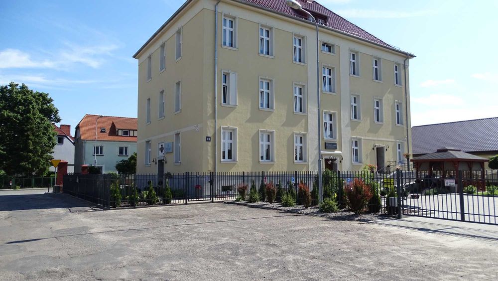 Noclegi w Sądzie - kwatery pracownicze