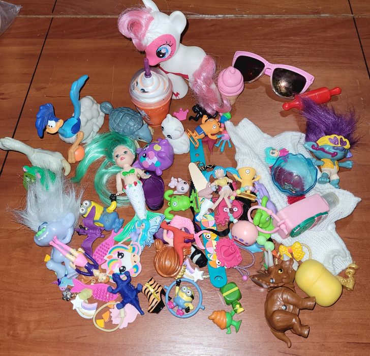 Одним лотом іграшки