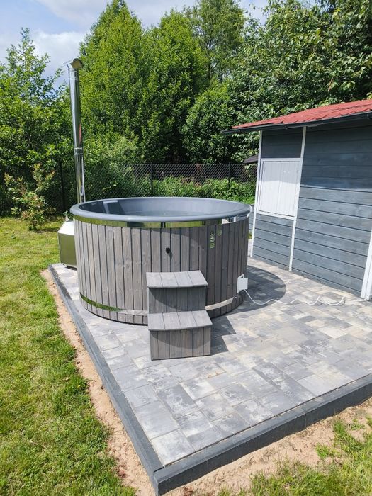 Balia ogrodowa z hydromasażem