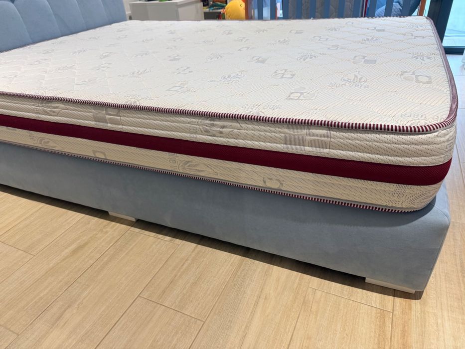 Cama de Casal (cerca de 1 ano de uso)