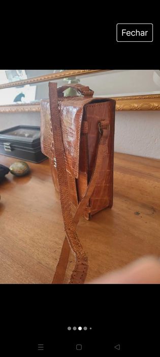 Mala crocodilo mulher