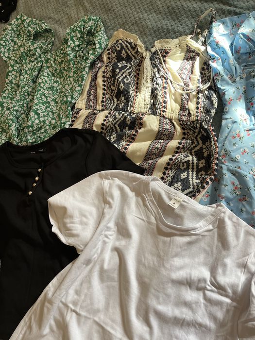 Продам недорого речі одним лотом розпродаж