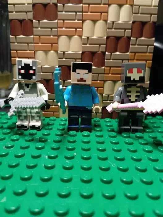 Zestaw Figurek jak Minecraft klock kompatybilne z LEGO Steve herobrine